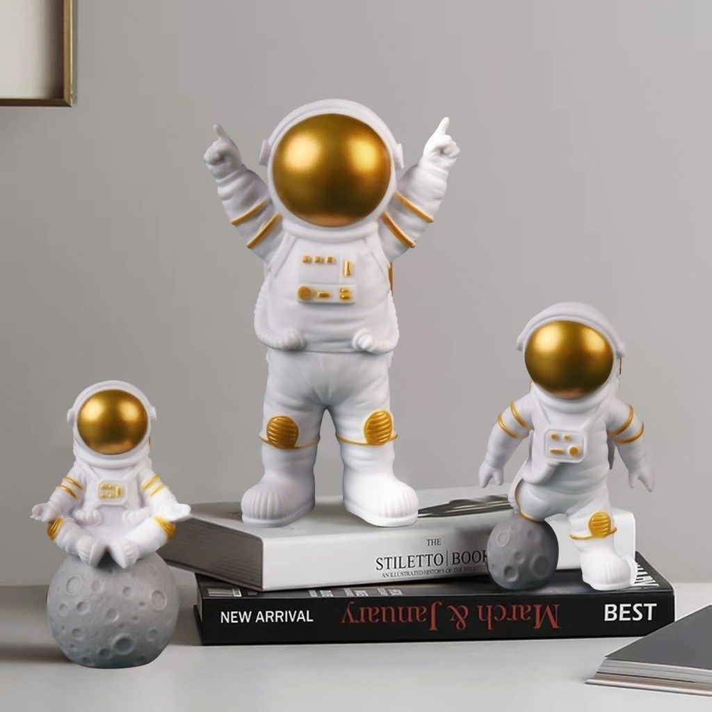 Űrhajós Űrember Kreatív Szobor Autó Dekoráció Művészeti Kézműves Figura Absztrakt Otthoni Iroda Asztali Dísz Ajándék