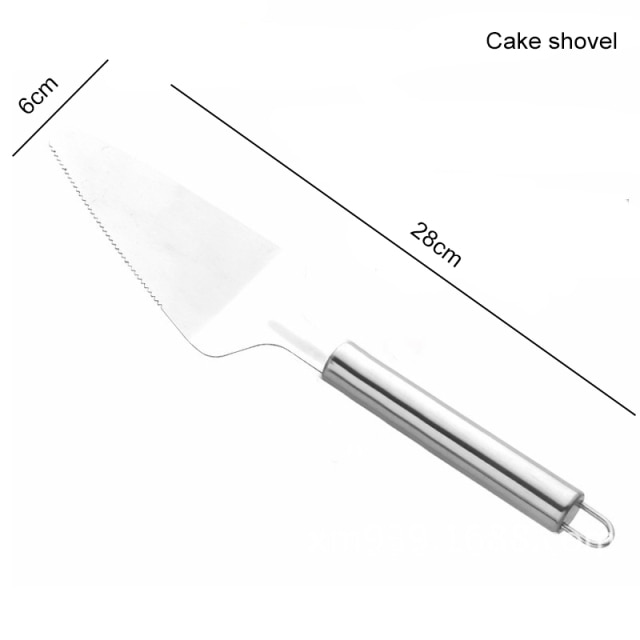 cake shovel