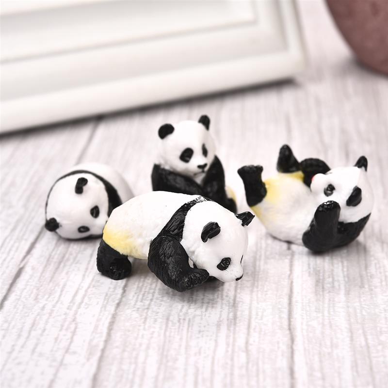 4Db / Készlet Aranyos Panda Moss Micro Táj Terrárium Figura Dekoráció Gyanta Vicces Babák Dísz Tündér Kert Miniatűr