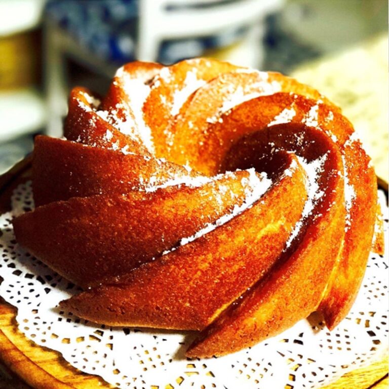 Nagy Spirál Alakú Ételminőségű Szilikon Bundt Tortaforma 3D Hullámos Forma Kenyér Pékség Sütőeszközök - Image 4