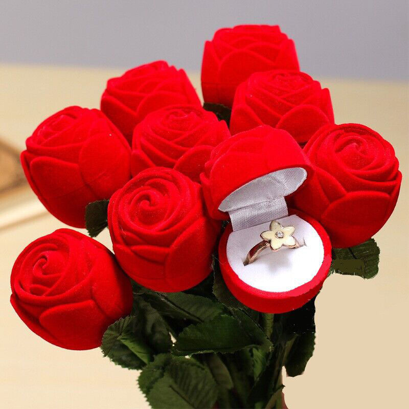 1pcs-Red-Velvet-Rose-Engagement-Wedding-Box-Storage-Case-Fit-for-Earrings-Stud-Earrings-Ring-Pendant 1Db Vörös Bársony Rózsa Eljegyzés Esküvői Doboz Tároló Tok Fülbevalókhoz Gyűrű Medál Ékszerek Szár Nélkül - Image 1