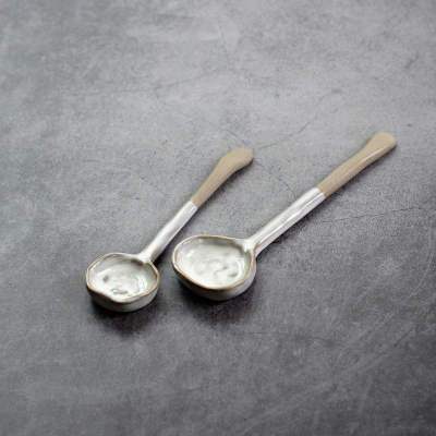 spoon pair