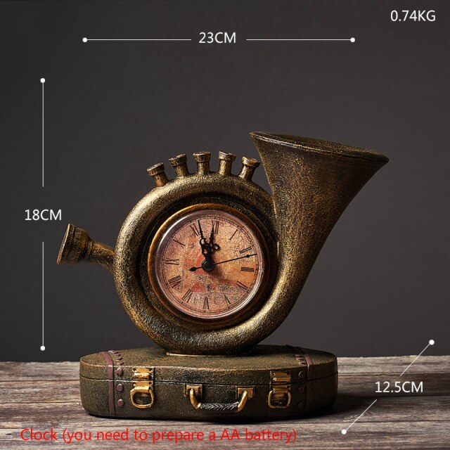 Horn Clock