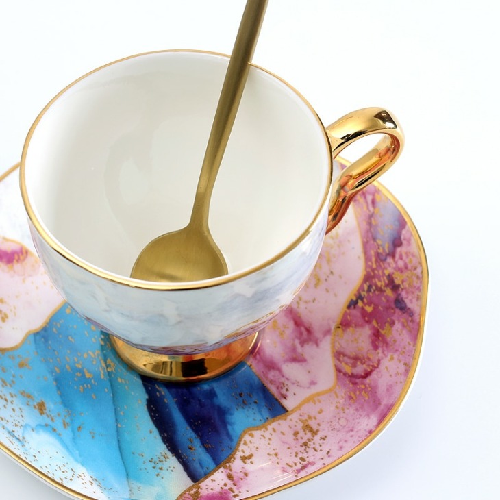 Bögrék Kávéscsésze Porcelán Kávéscsésze Csont Kávéfőző Tea Csészék És Csészealjók Szett Születésnapi Ajándék Esküvői Dekoráció Új Érkezés