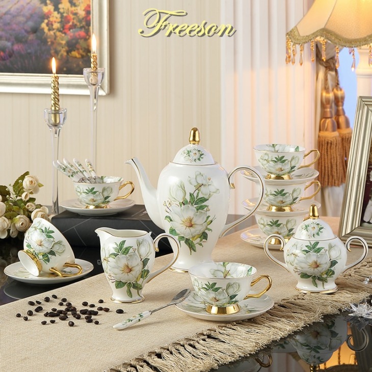 Camellia-Bone-China-Coffee-Set-British-Porcelain-Tea-Set-Ceramic-Pot-Creamer-Sugar-Bowl-Teatime-Teapot Camellia Bone Coffee Set British Porcelain Tea Set Kerámia Edény Krém Cukor Tál Teatime Teáskanna Kávéscsésze Bögre Kávéfőző - Image 1
