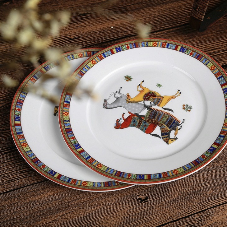 2pcs-8-inch-Horse-Design-Bone-China-Plate-Tableware-Dinner-Salad-Plate (2Db) 8 Hüvelykes Ló Kialakítású Csontlemez Asztali Vacsora Saláta Tányér - Image 1