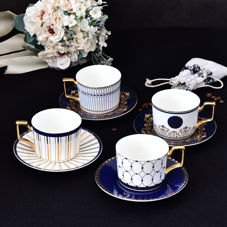 Elegáns Arany Felső Fokú Csont Kávés Csésze Luxus Európai Teáscsésze És Csészealj Délutáni Tea Kávéfogyasztás