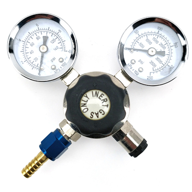 Kegland-INERT-GAS-REGULATOR-FOR-DISPOSABLE-CYLINDER-N2-NITROGEN-AR-ARGON-CO2-COMPATIBLE-WITH-M10-THREAD Kegland Inert Gázszabályozó Az Eldobható Hengerhez (N2 - Nitrogén, Ar - Argon, Co2 Kompatibilis Az M10 Szálmal) - Image 1