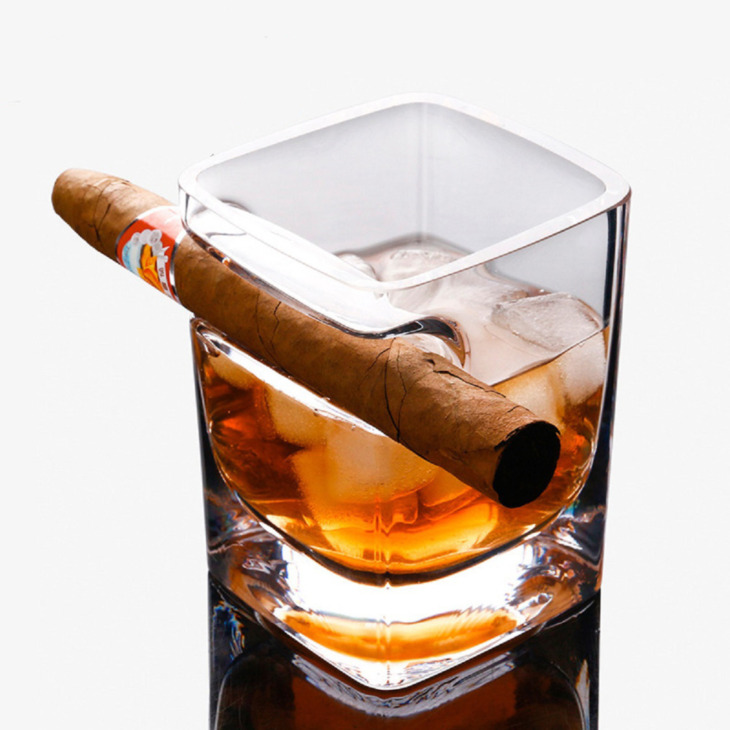 Kreatív Whisky Cigaretta Cigaretta Kristály Vastag Szemüveg Importált Boros Likőr Juice Csésze Négyzet Alakú Bögre Csepp - Image 1
