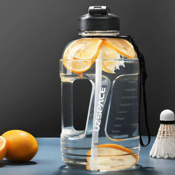 Uzspace 2,3L 2000 Ml Vizes Palack Szalmával, Tiszta Nagy Kapacitású Műanyag Ivó Palack Tornaterem - Image 3