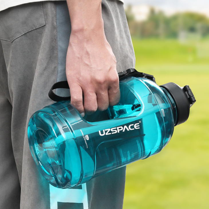 Uzspace 2,3L 2000 Ml Vizes Palack Szalmával, Tiszta Nagy Kapacitású Műanyag Ivó Palack Tornaterem - Image 6
