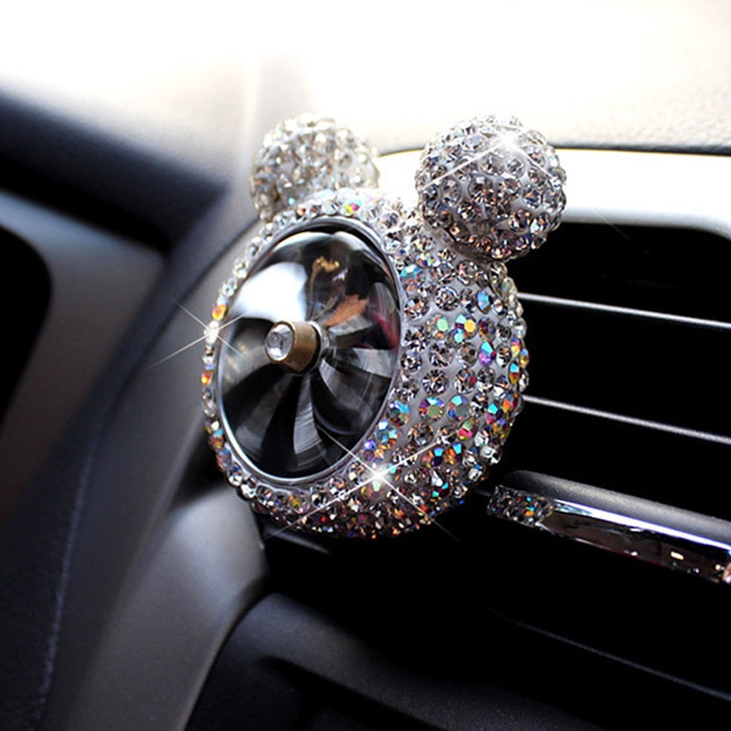 Creative Bling Crystal Diamond Cartoon autó légfrissítő Outlet Vent Clip Car Perfume Solid diffúzor Autó tartozékok lányoknak