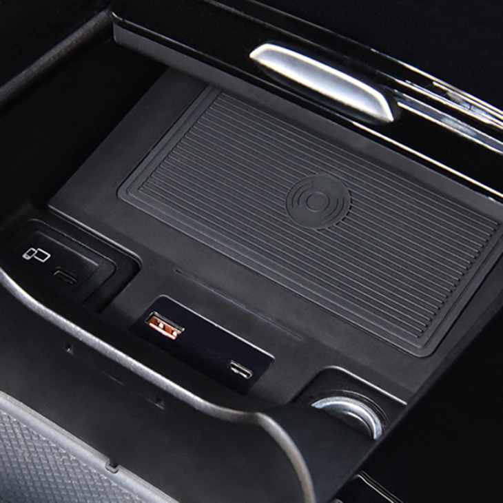 Autó Qi Vezeték Nélküli Charer 15W Gyors Telefon Töltő Töltési Tok A Mercedes Benz W177 W247 W188 Cla Glb Gla A B Osztály 2019 2020