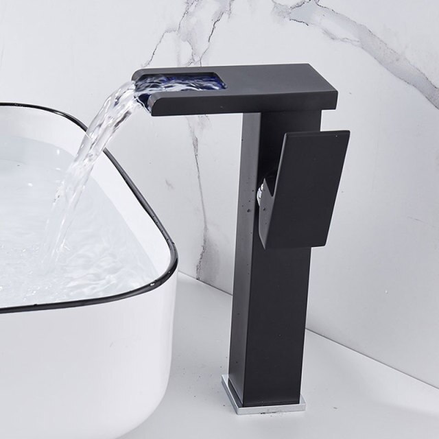 Qcfoison Fürdőszoba Fehér Egy Fogantyúval Világító Led Fény Mosogató