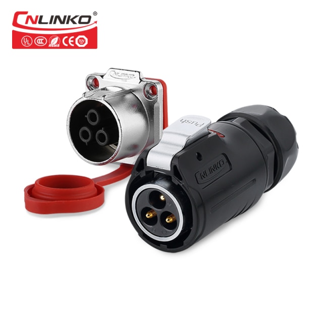 3 pin male plug