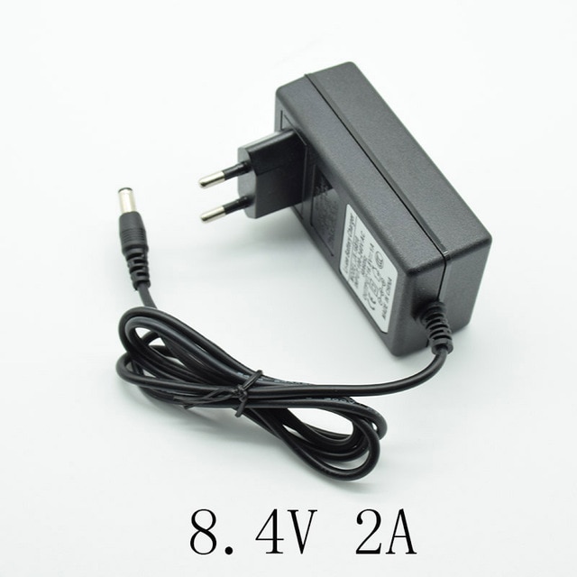 8.4V 2A