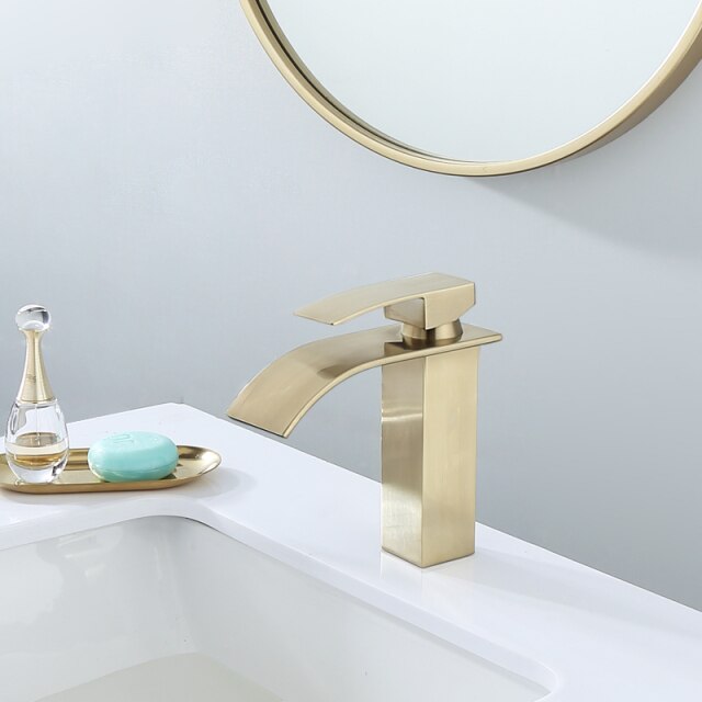 brush gold short