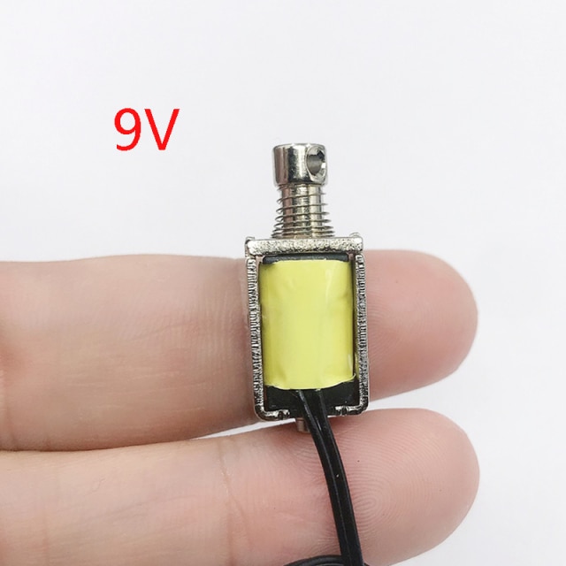 9V