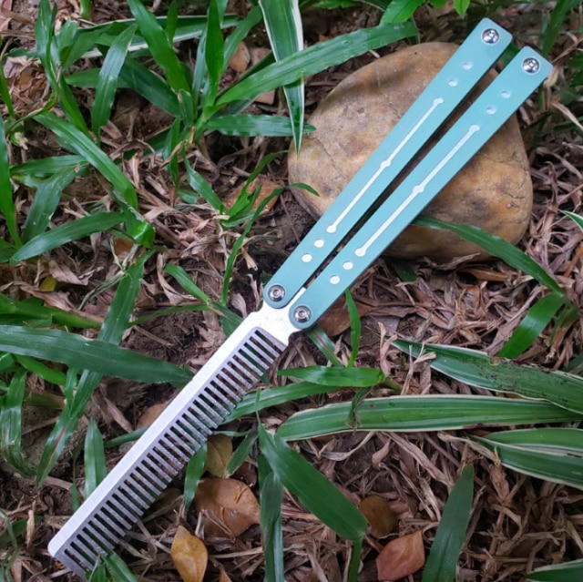 Blue comb