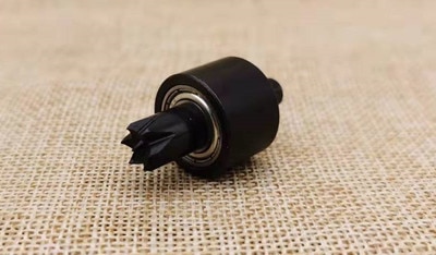 Plums spin top