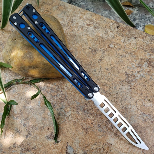 black blue trainer