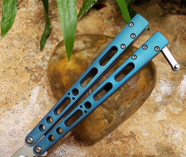 Blue trainer
