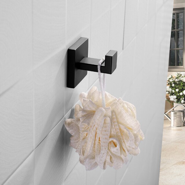 1 Robe Hook