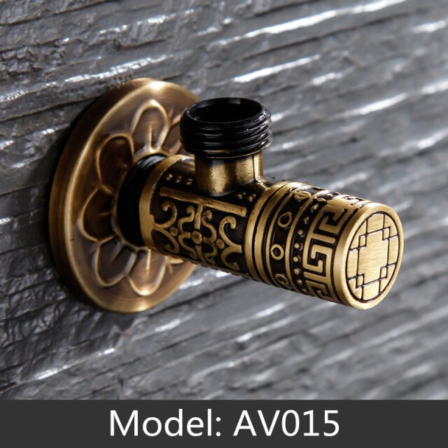AV015
