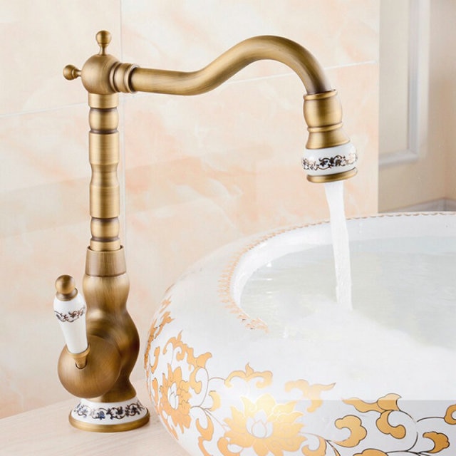 A style antique