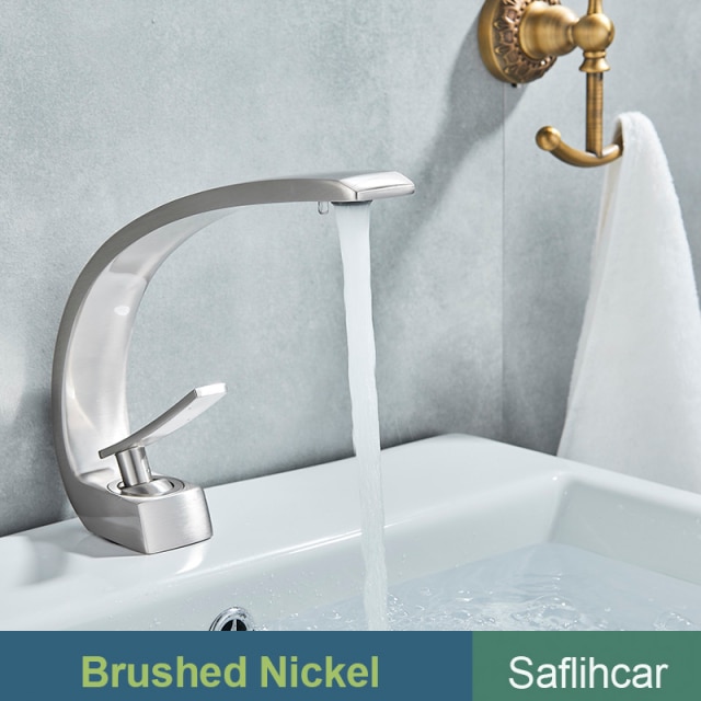 Brushed Nicke